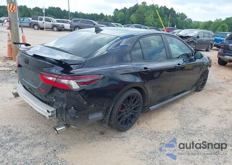 2021 Toyota Camry Trd z USA, uszkodzony, nr VIN 4T1KZ1AK0MU056776